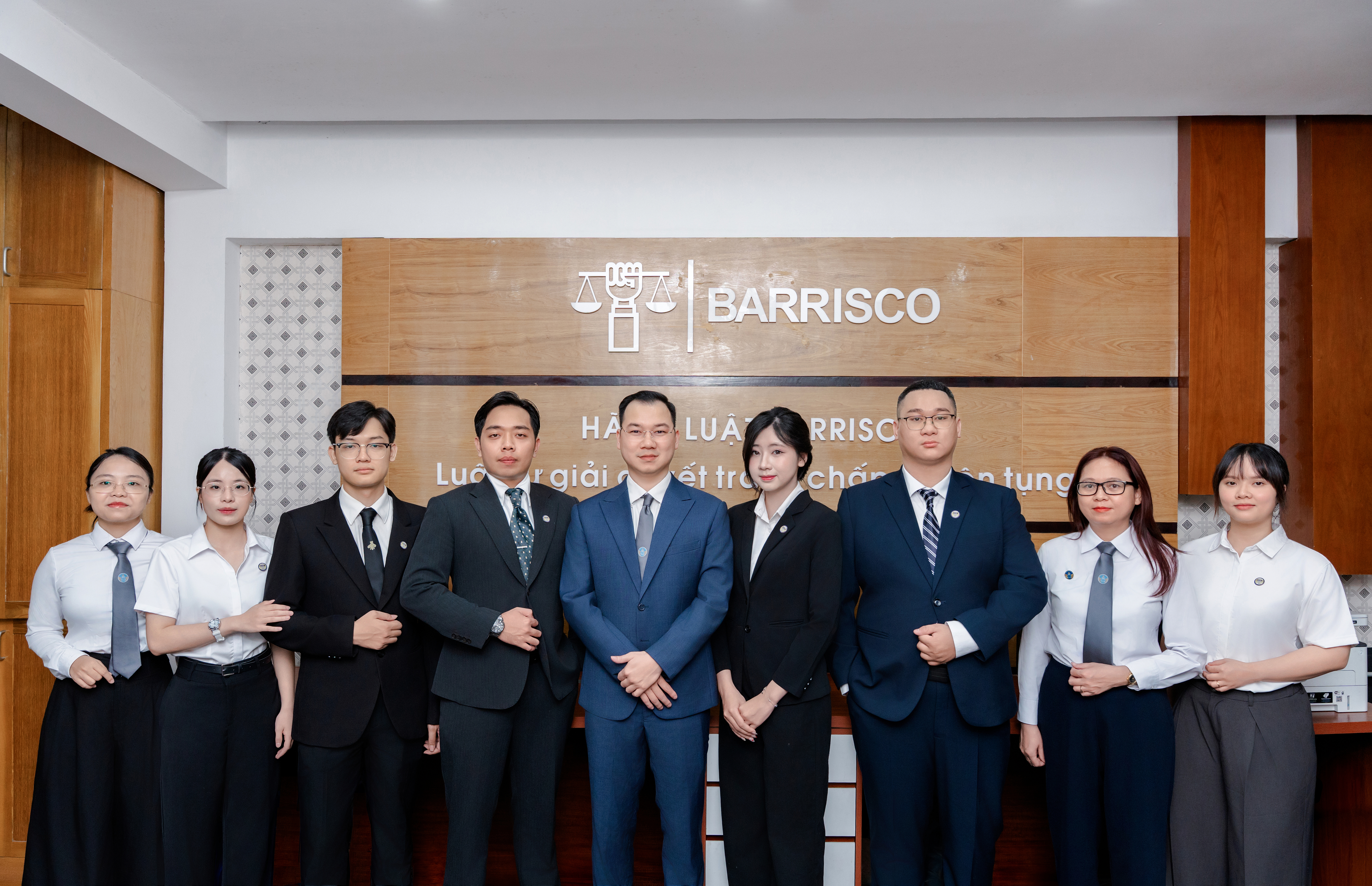 TẬP THỂ HÃNG LUẬT BARRISCO – CHUYÊN NGHIỆP, TẬN TÂM, TRÁCH NHIỆM